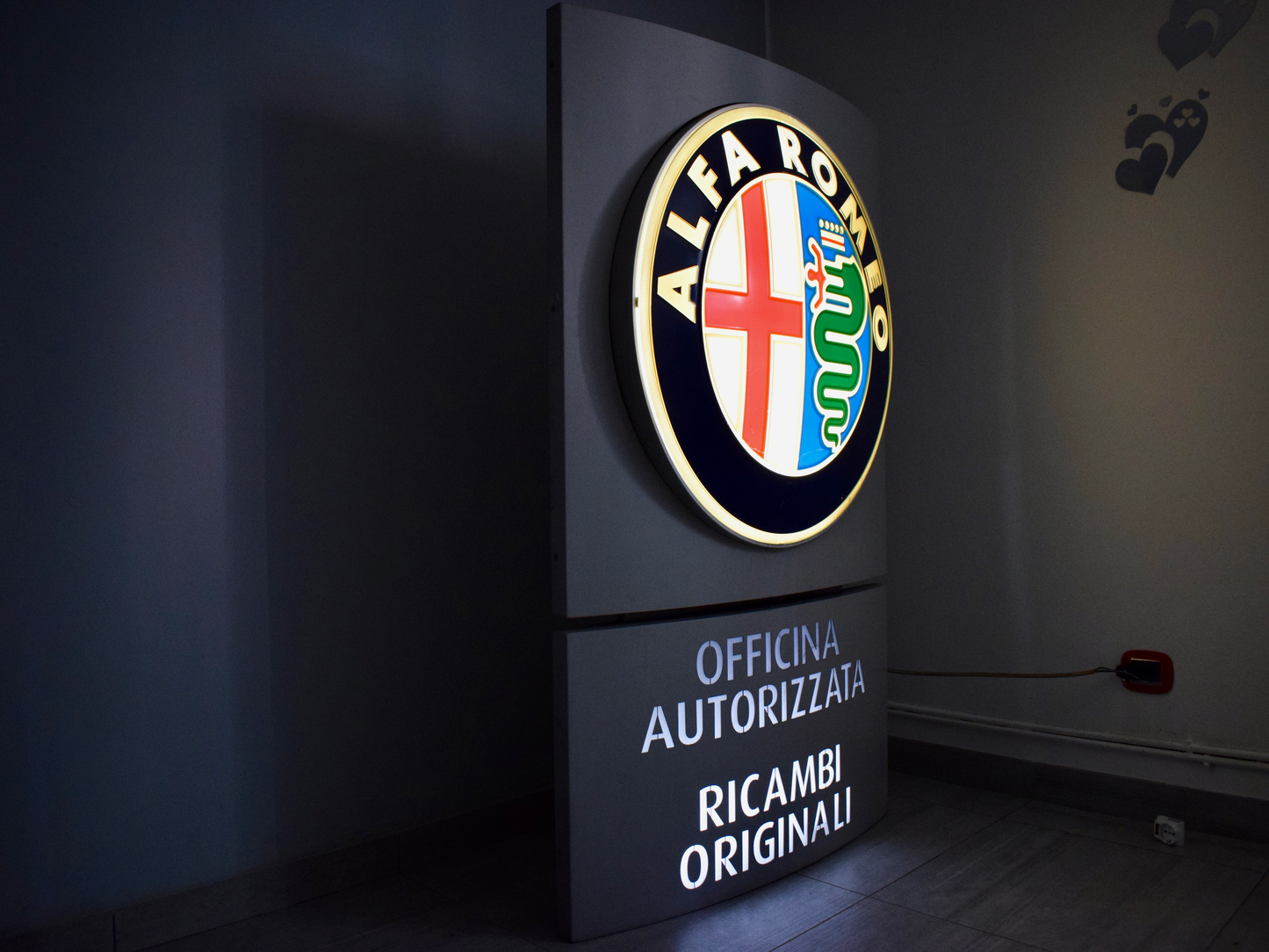 Insegna luminosa Alfa Romeo 1990