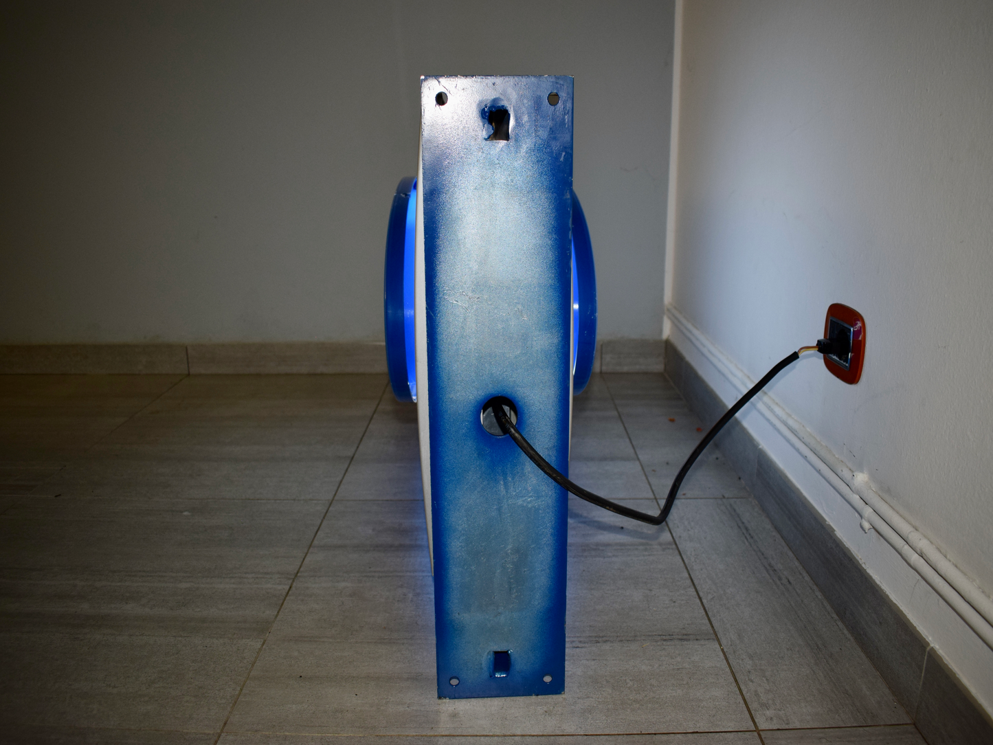 Insegna luminosa Ford doppia faccia