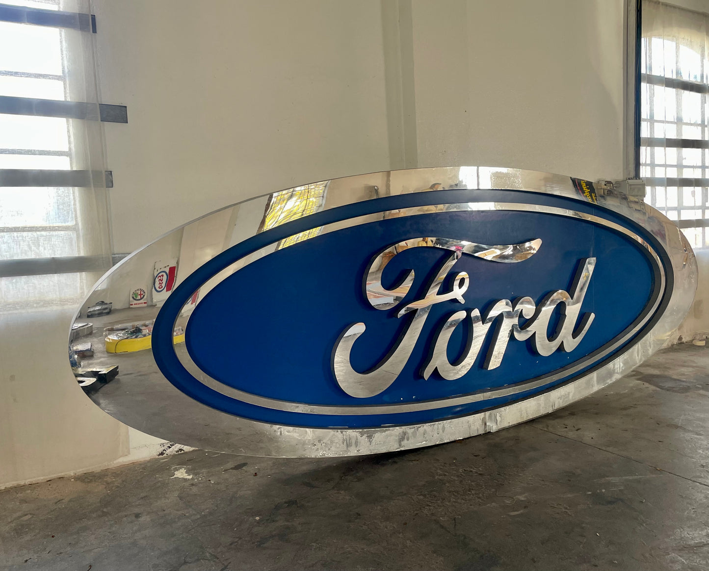 Insegna Ford specchiata 1960
