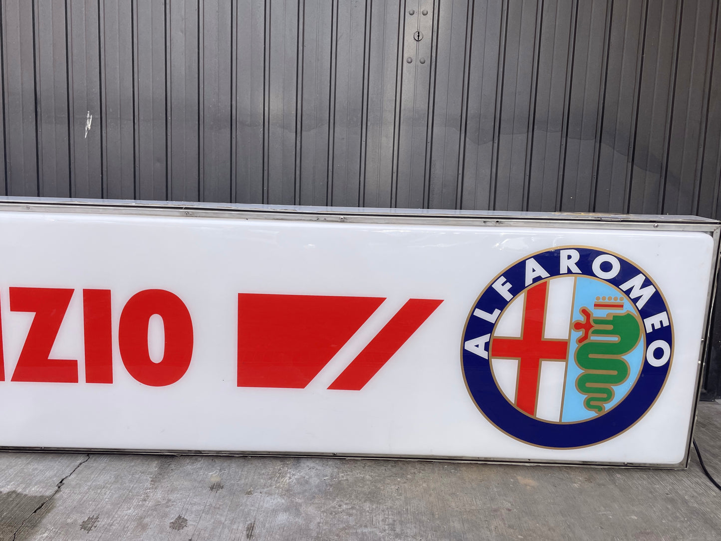Insegna luminosa Alfa Romeo Servizio