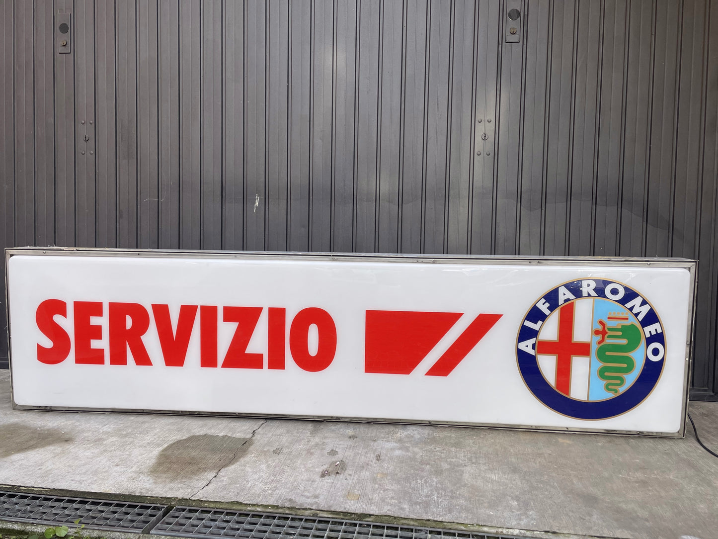 Insegna luminosa Alfa Romeo Servizio
