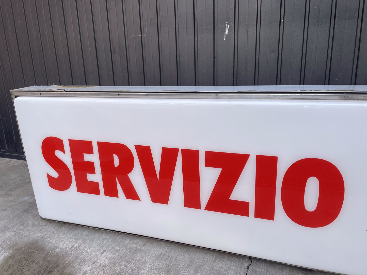 Insegna luminosa Alfa Romeo Servizio
