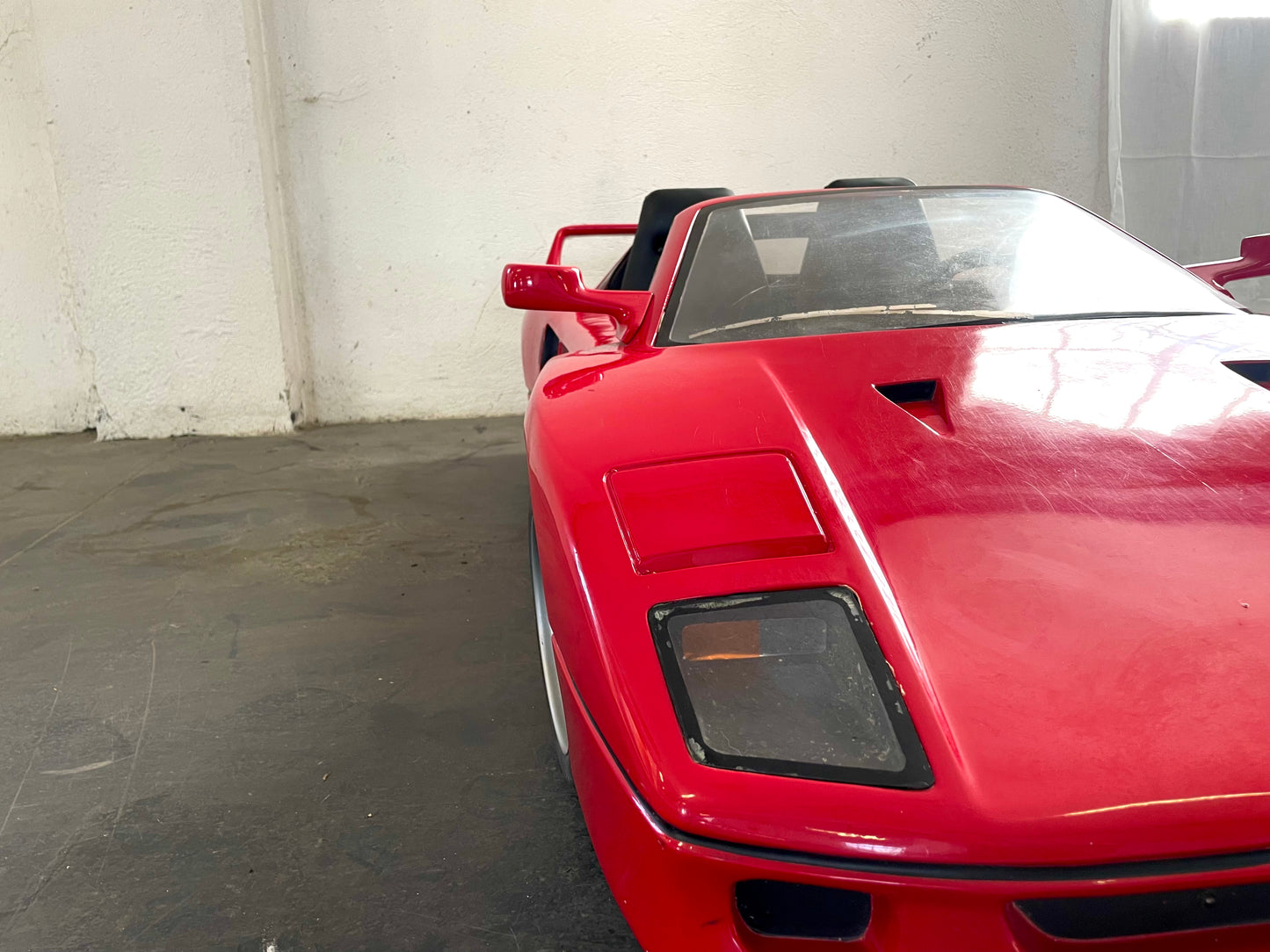 Giordani Ferrari F40-Style Electric Go-Kart