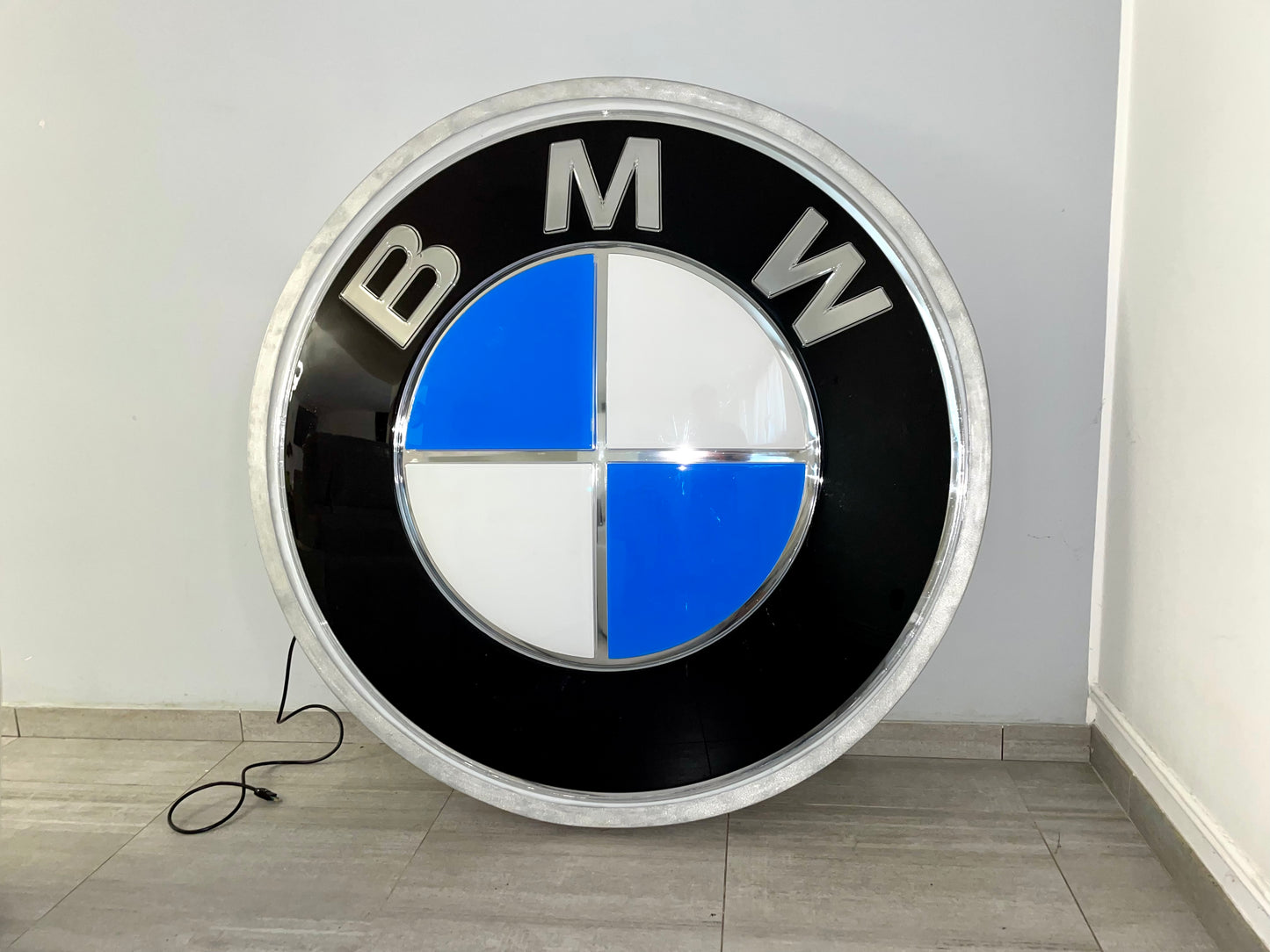 Insegna luminosa BMW 1980
