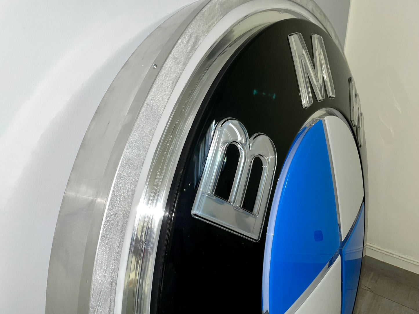 Insegna luminosa BMW 1980