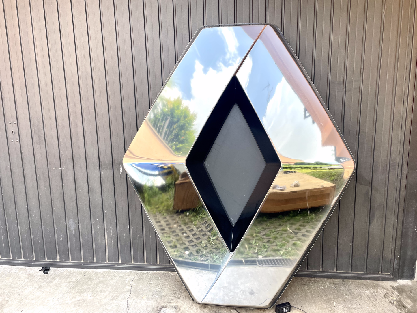 Insegna luminosa Renault