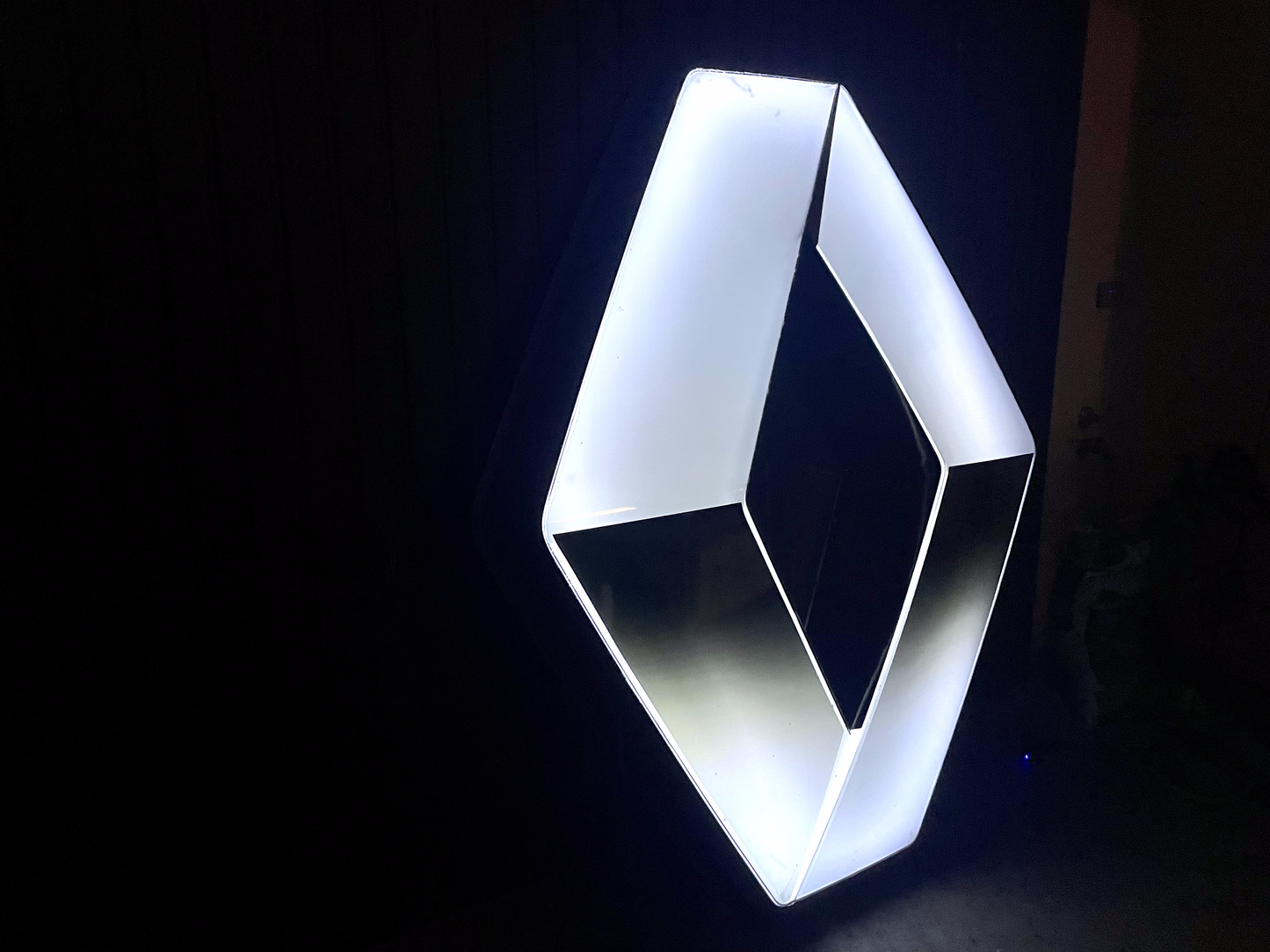 Insegna luminosa Renault