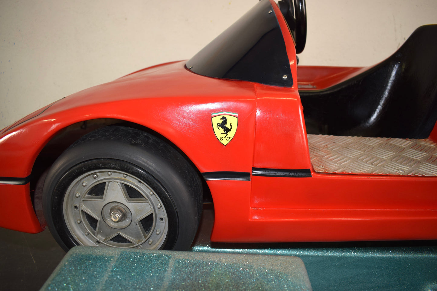 Ferrari F40-Style Coin-Operated Ride