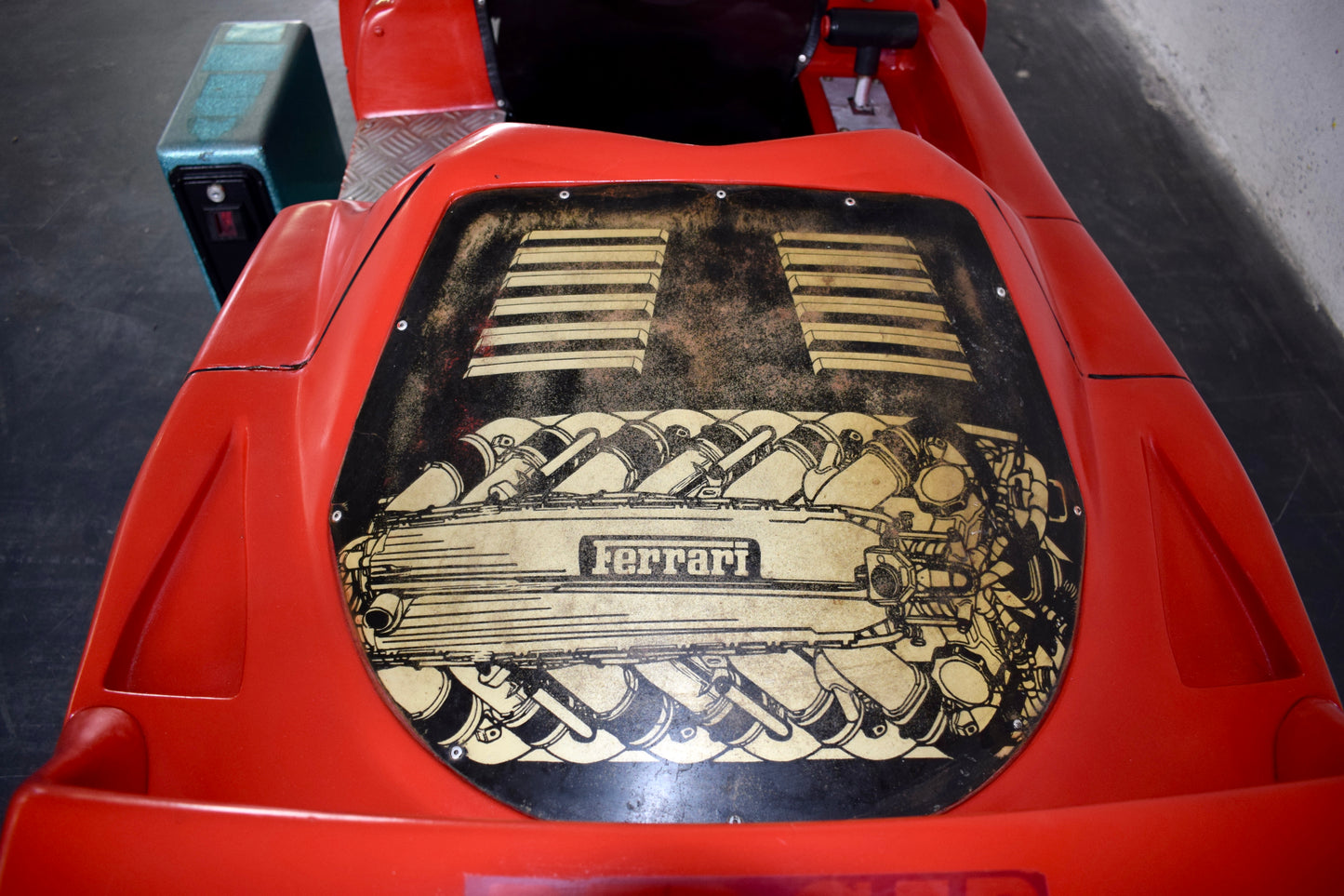 Ferrari F40-Style Coin-Operated Ride