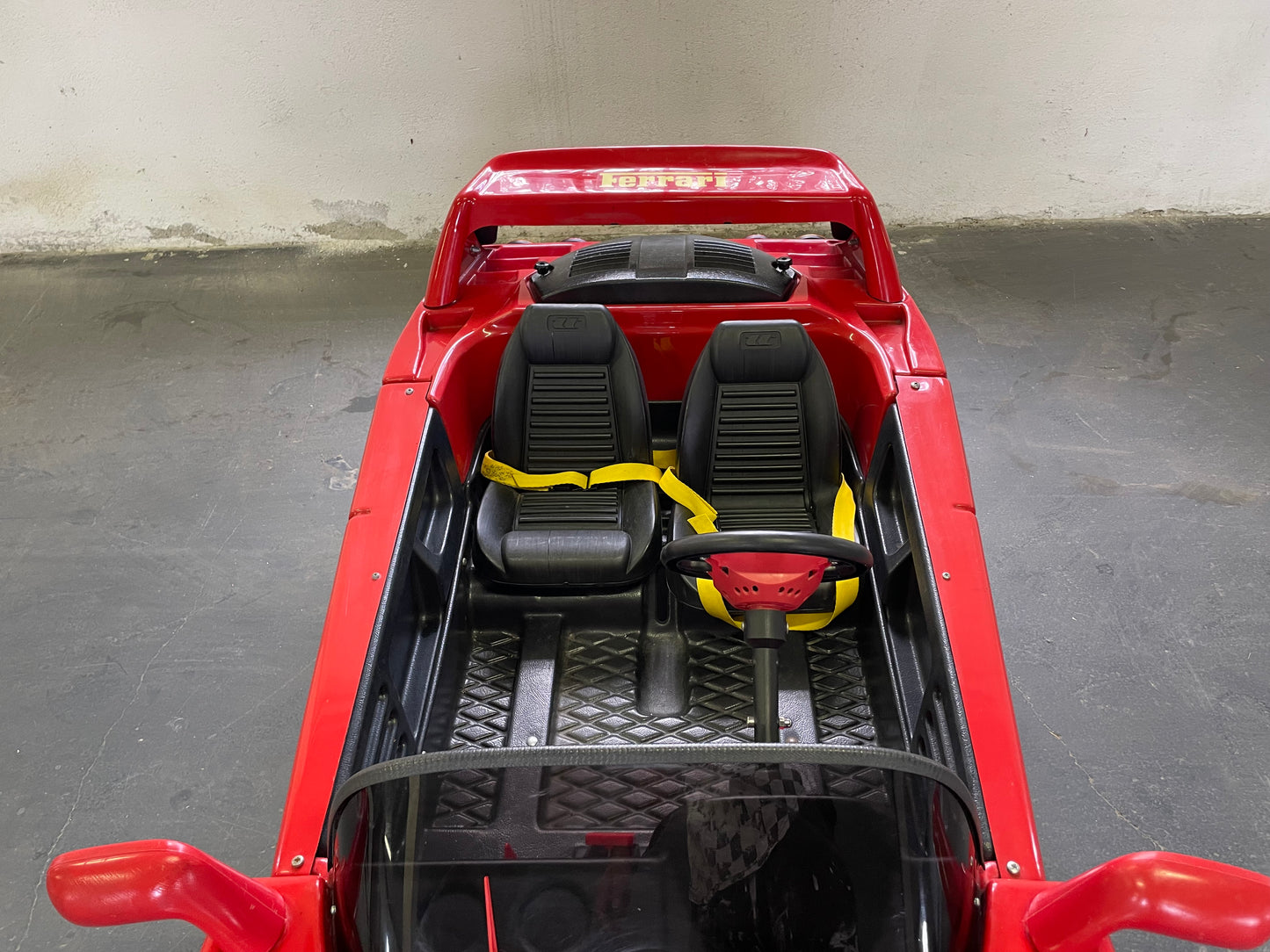 TT Toys Toys Ferrari F40-Style Electric Go-Kart