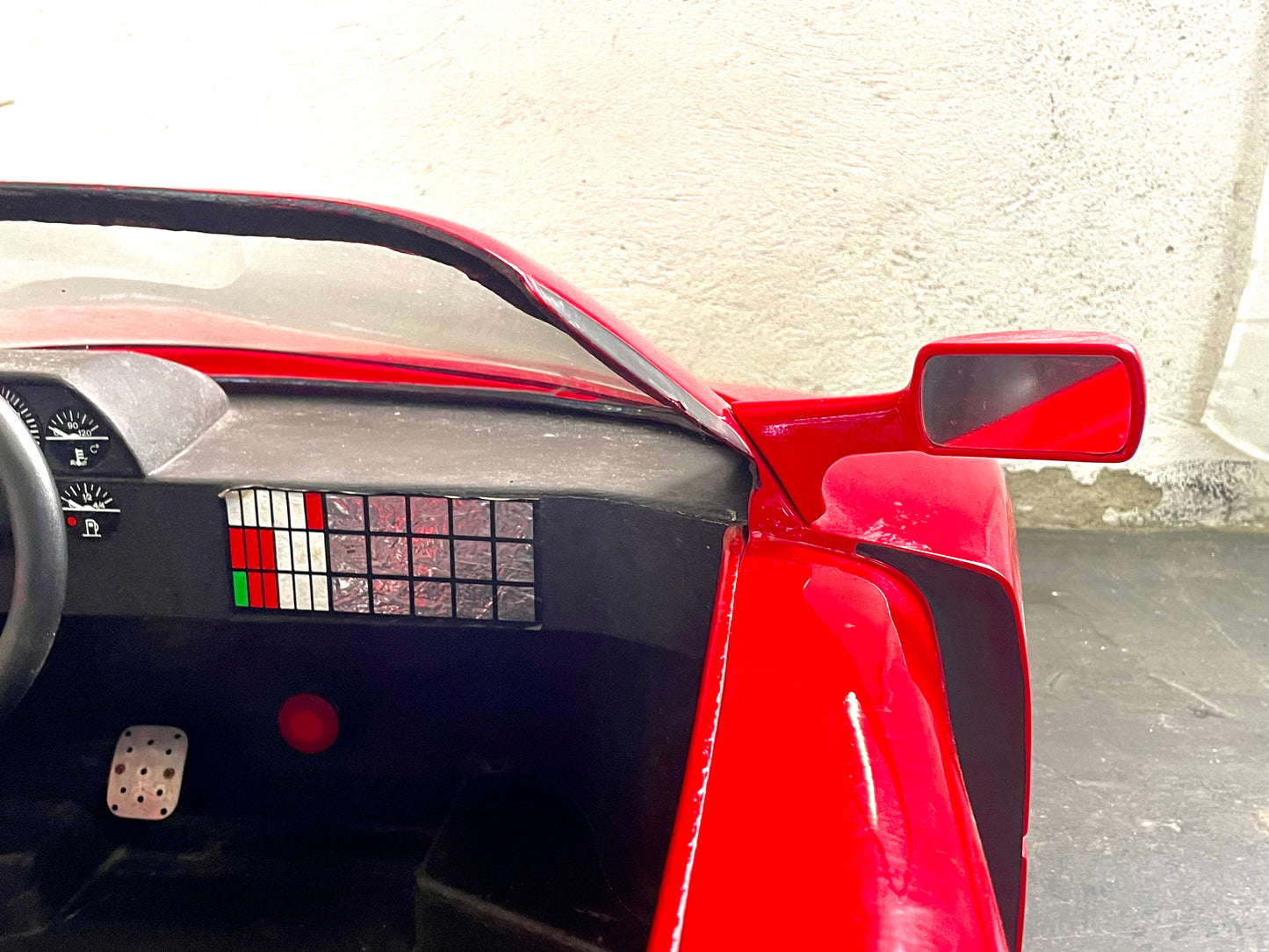 Giordani Ferrari F40-Style Electric Go-Kart