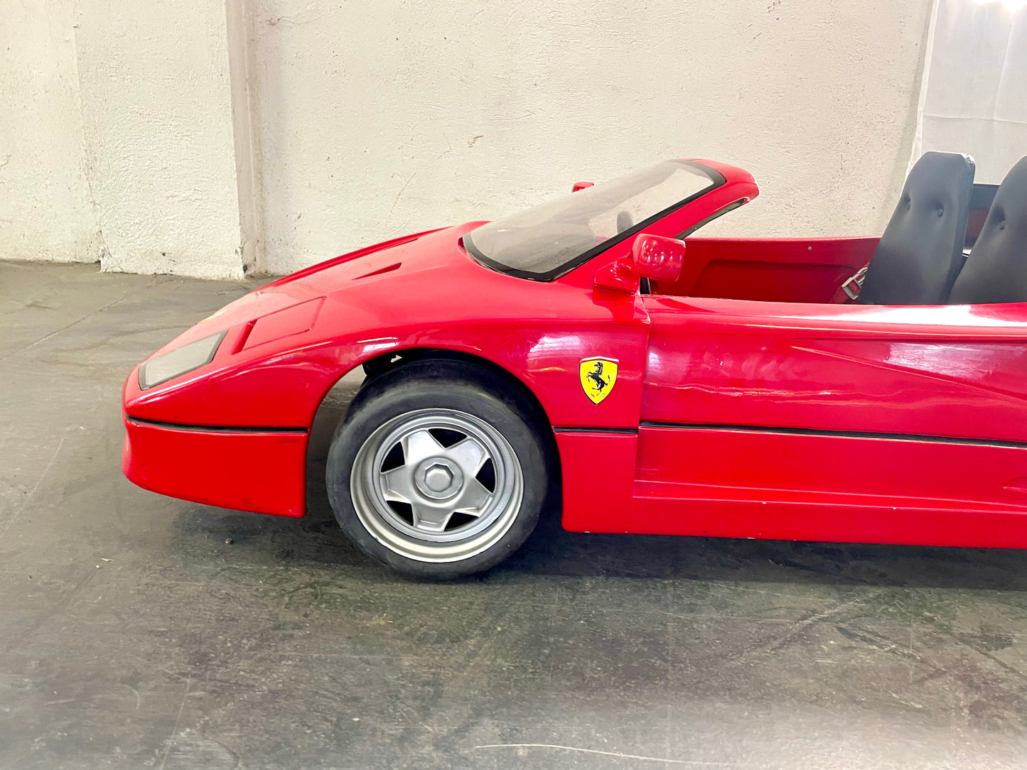 Giordani Ferrari F40-Style Electric Go-Kart