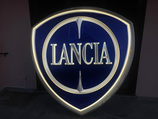 Insegna luminosa Lancia