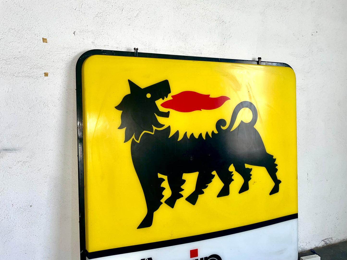 Insegna luminosa Agip