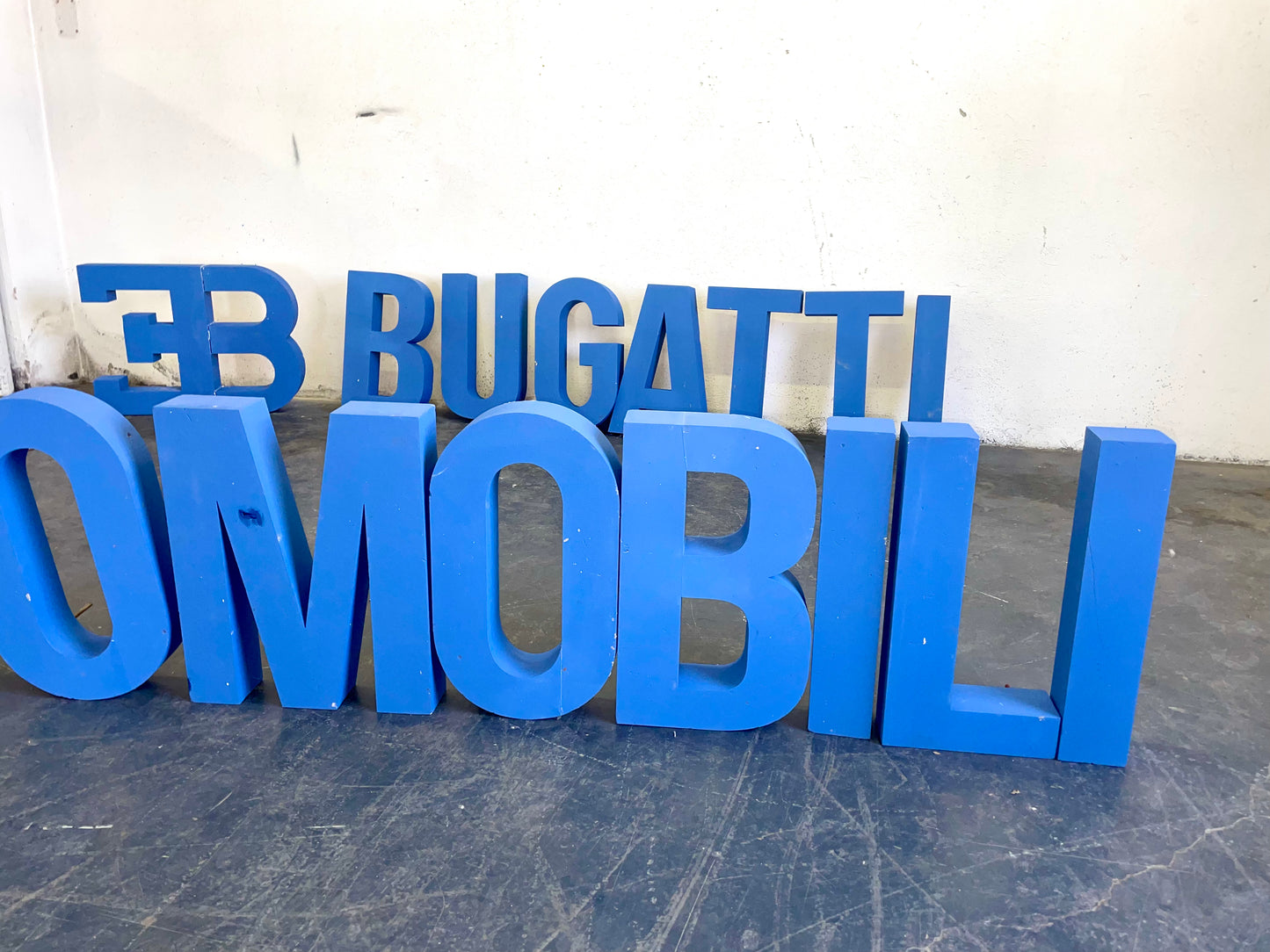 Insegna Bugatti Automobili Campogalliano